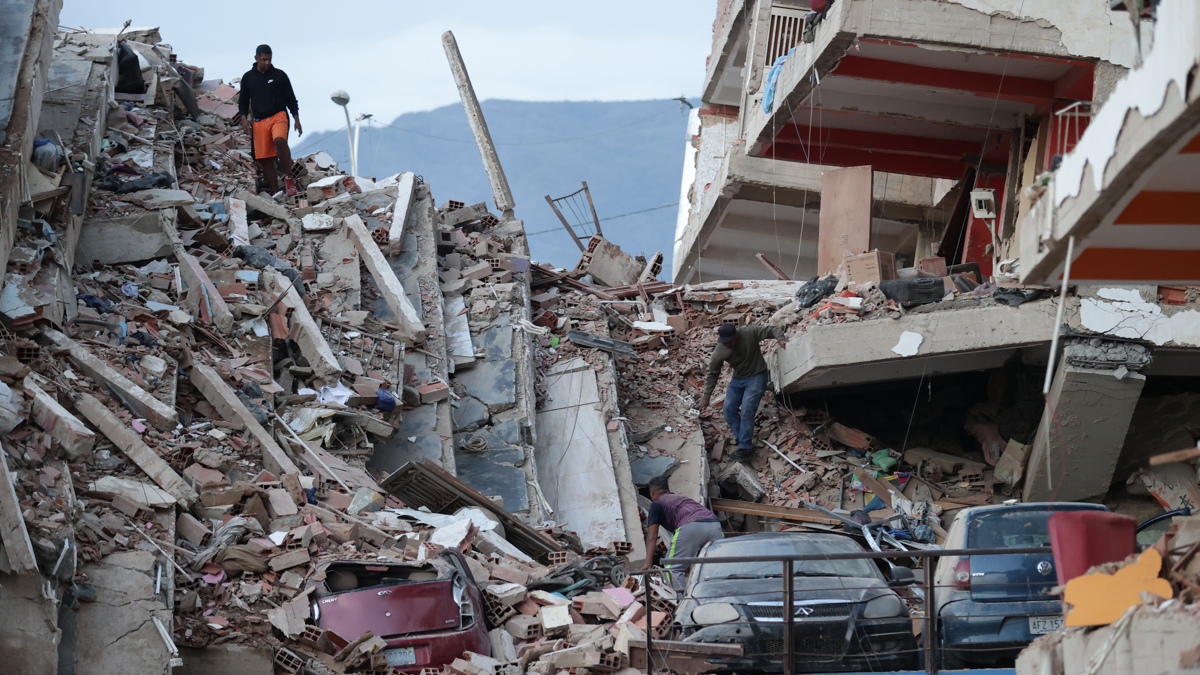 Imagen para: ¡ÚLTIMA HORA! La desesperación de los venezolanos en Chile tras los devastadores terremotos: Esto es lo que realmente pasó
